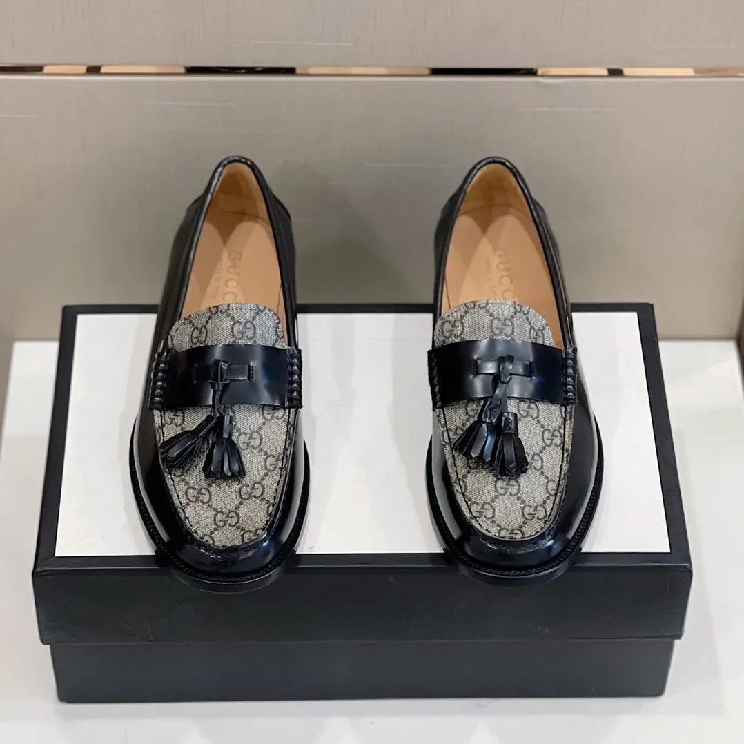 Gucci GG Loafers Horsebit With Tassel Black And Beige for Men Gucci GG Loafers Horsebit With Tassel Black And Beige for Men