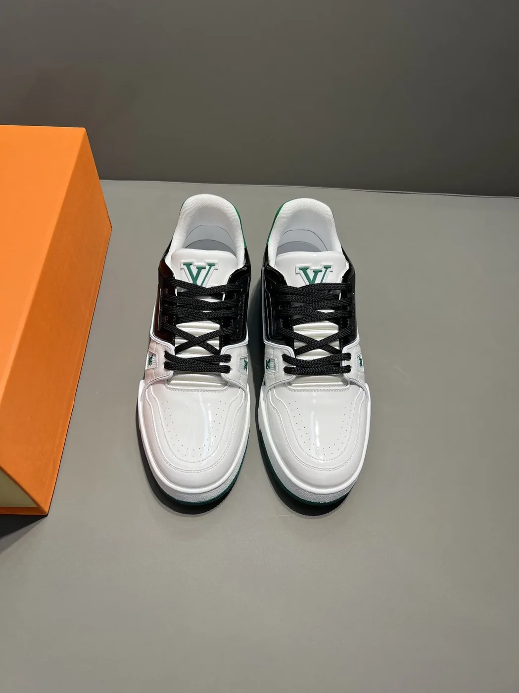 Louis Vuitton Trainer Sneaker White in Black Virgil Abloh Louis Vuitton Trainer Sneaker White in Black Virgil Abloh