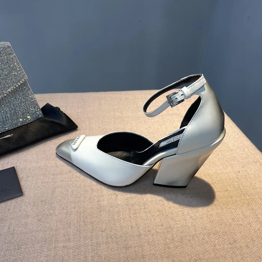Prada Brushed Pumps White / Prada Brushed Pumps White /