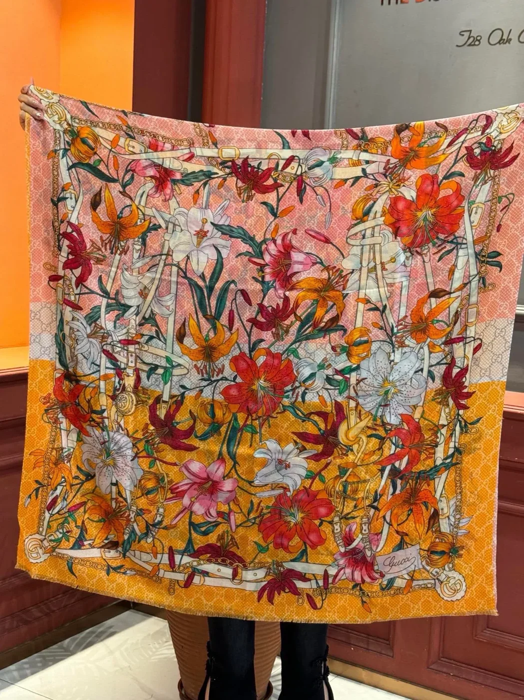 Gucci Flora Silk Scarf Floral Pattern / Gucci Flora Silk Scarf Floral Pattern /