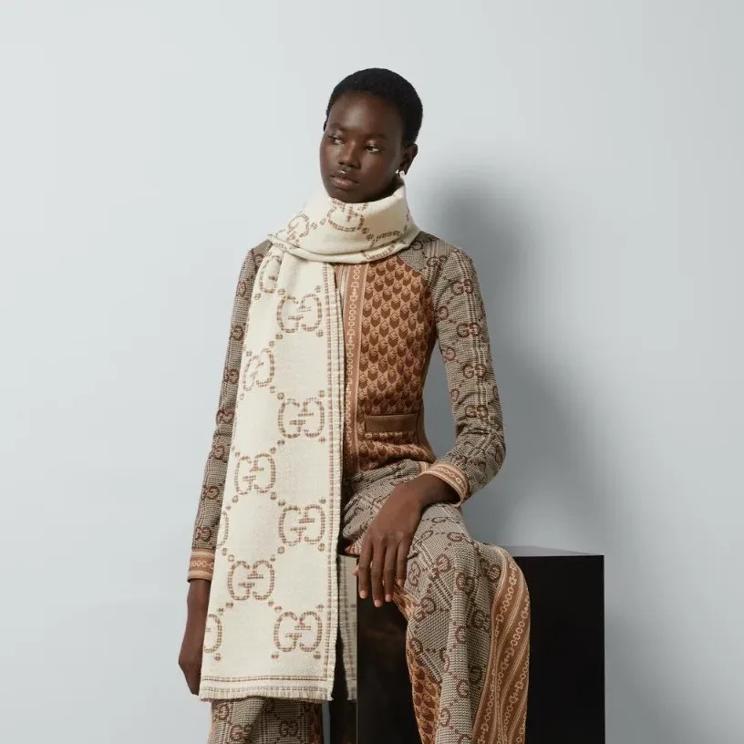 Gucci GG Jacquard Scarf Ivory And Beige / Gucci GG Jacquard Scarf Ivory And Beige /