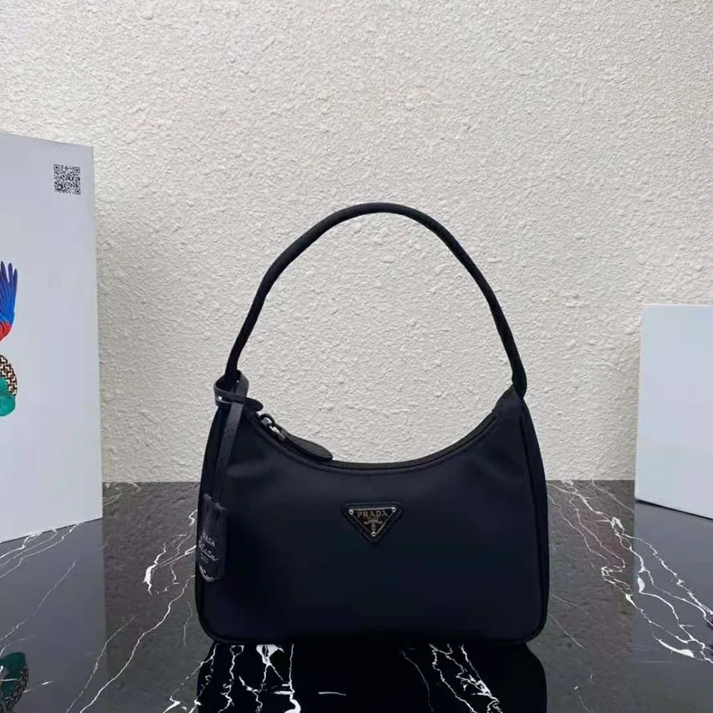 Prada Re-Nylon Re-Edition 2000 Mini-Bag for Women in Black Prada Re-Nylon Re-Edition 2000 Mini-Bag for Women in Black