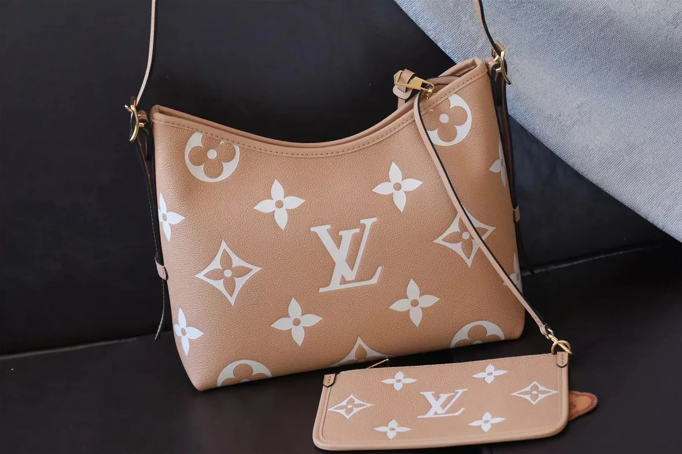 Louis Vuitton CarryAll PM Brown / Louis Vuitton CarryAll PM Brown /