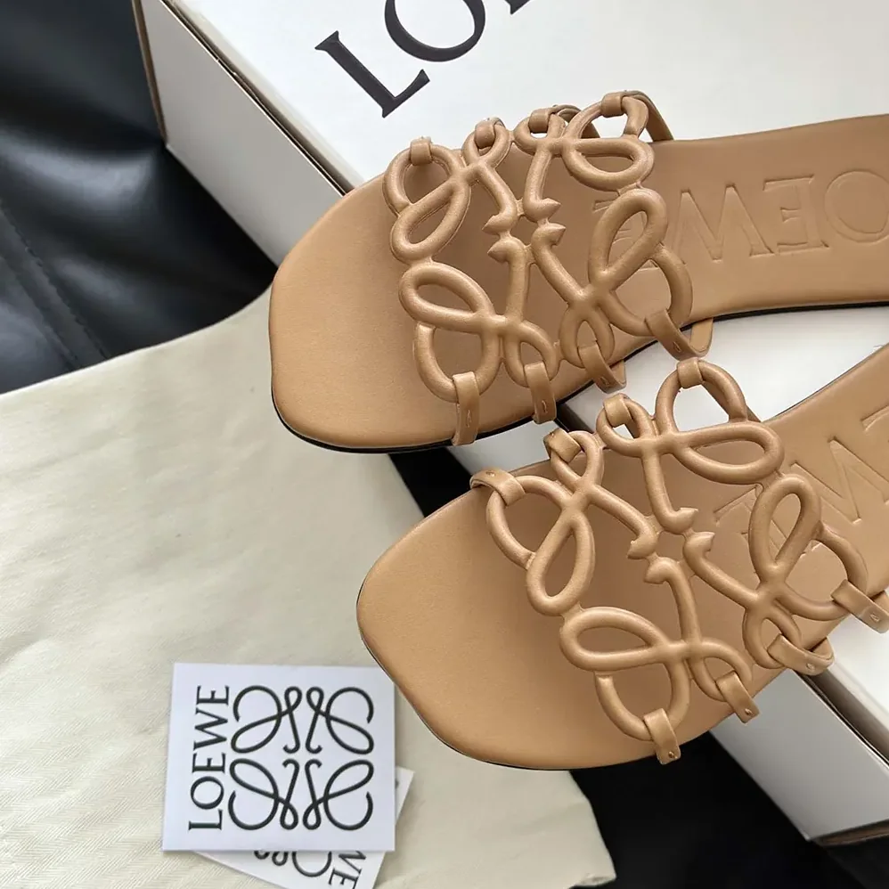 Loewe Petal Anagram Slide in Soft Calfskin for Women in Brown Loewe Petal Anagram Slide in Soft Calfskin for Women in Brown