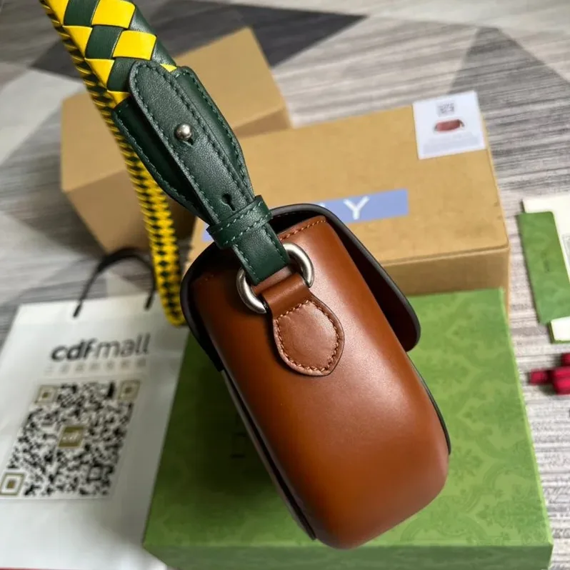 Gucci Aria Shoulder Bag in Brown Gold Hardware