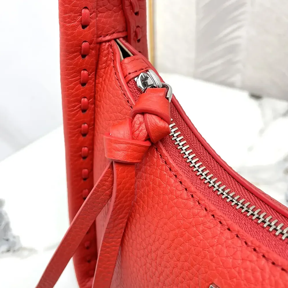 Fendi Mini Fendessence Small Red Selleria Bag with 264 Hand for Women in sewn Topstitches Fendi Mini Fendessence Small Red Selleria Bag with 264 Hand for Women in sewn Topstitches