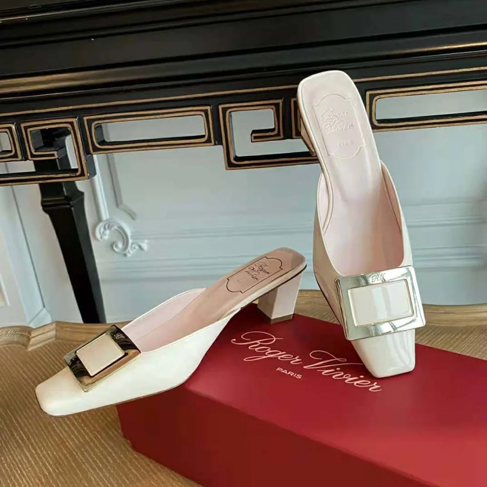 Roger Vivier Belle Vivier Metal Buckle Mules in Patent Leather in 4.5 cm Heel Roger Vivier Belle Vivier Metal Buckle Mules in Patent Leather in 4.5 cm Heel