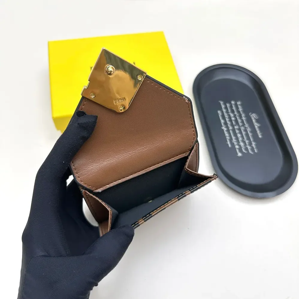 Fendi FF Diamonds Wallet Brown and Black FF Leather Wallet for Unisex Fendi FF Diamonds Wallet Brown and Black FF Leather Wallet for Unisex