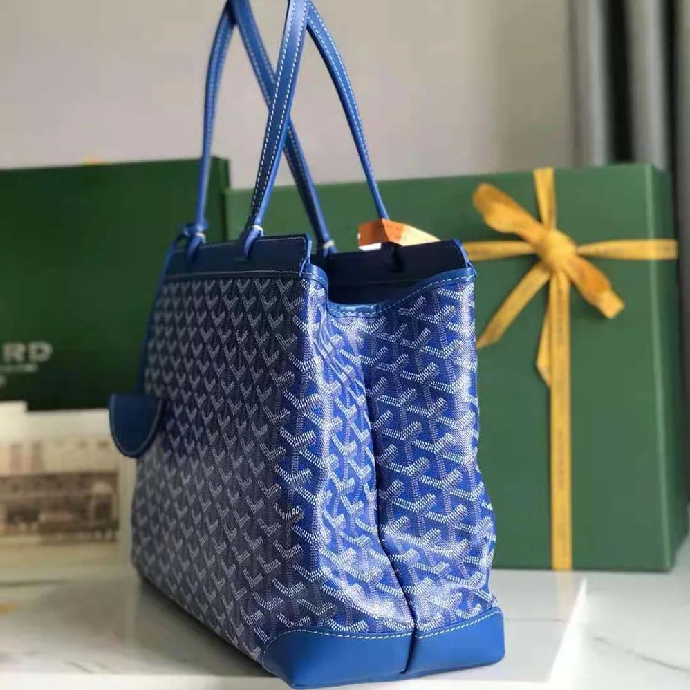 Goyard Bellechasse Biaude PM Bag for Women in Blue Goyard Bellechasse Biaude PM Bag for Women in Blue