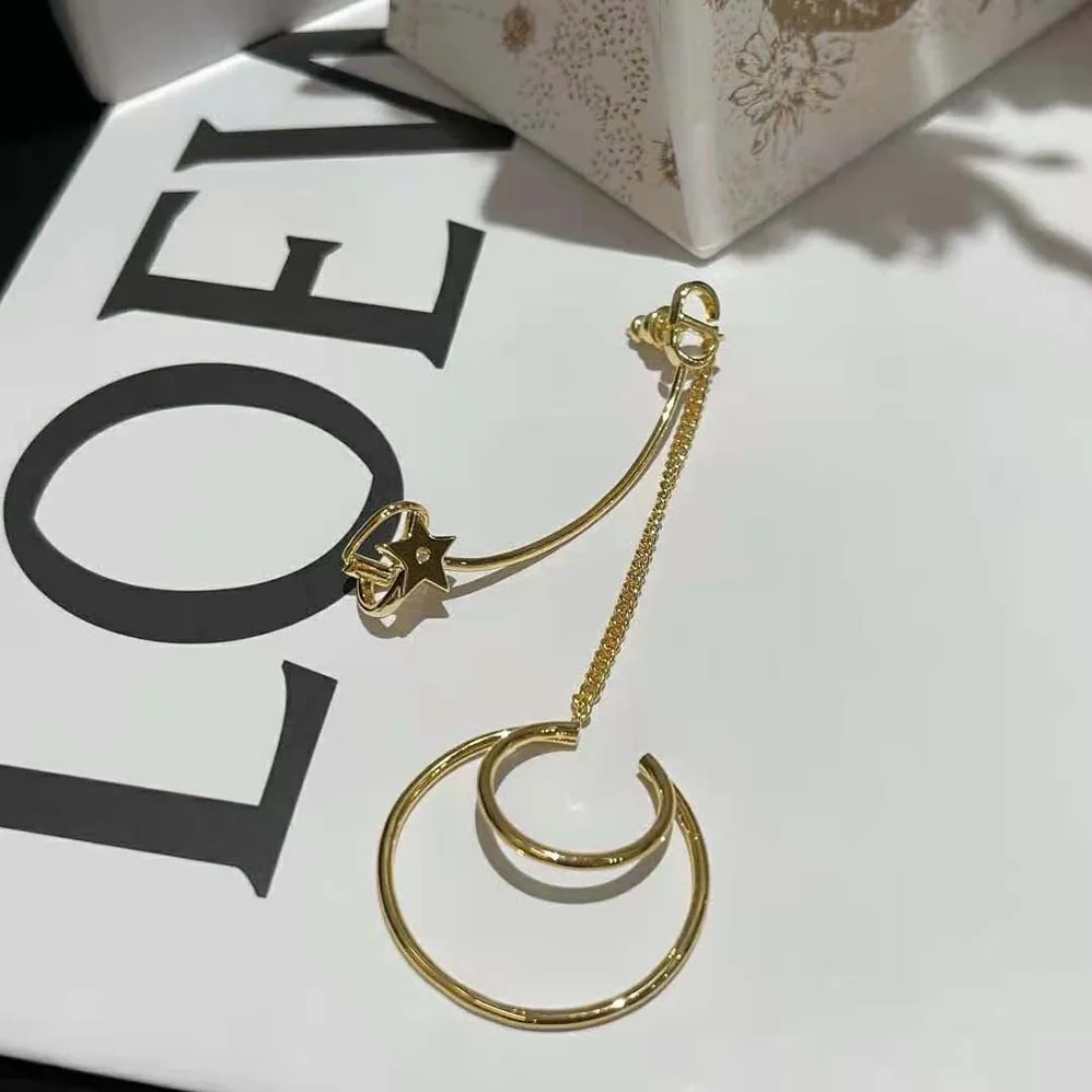 Dior 30 Montaigne Ear Jewelry Gold for Women in Finish Metal