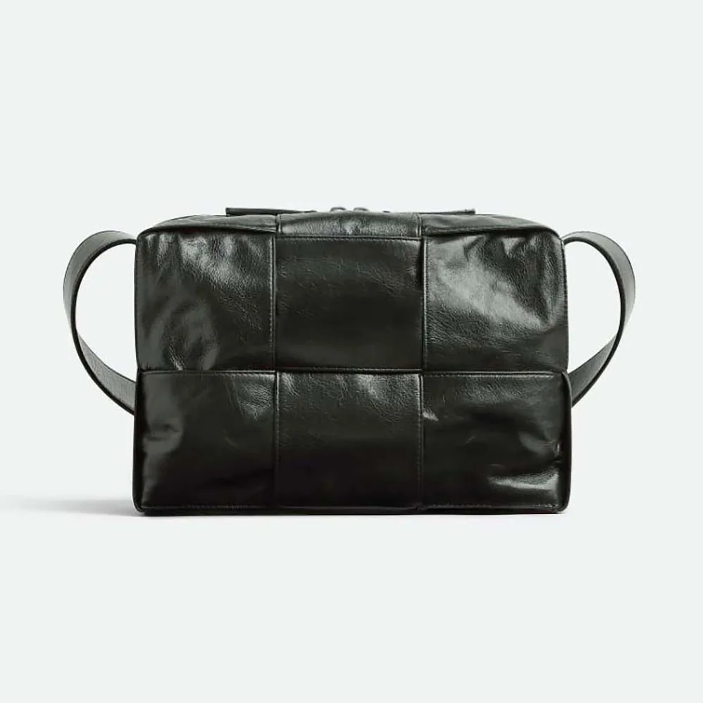 Bottega Veneta Intreccio Slouchy Leather Cross-Body Arco Camera Bag for Women in Black
