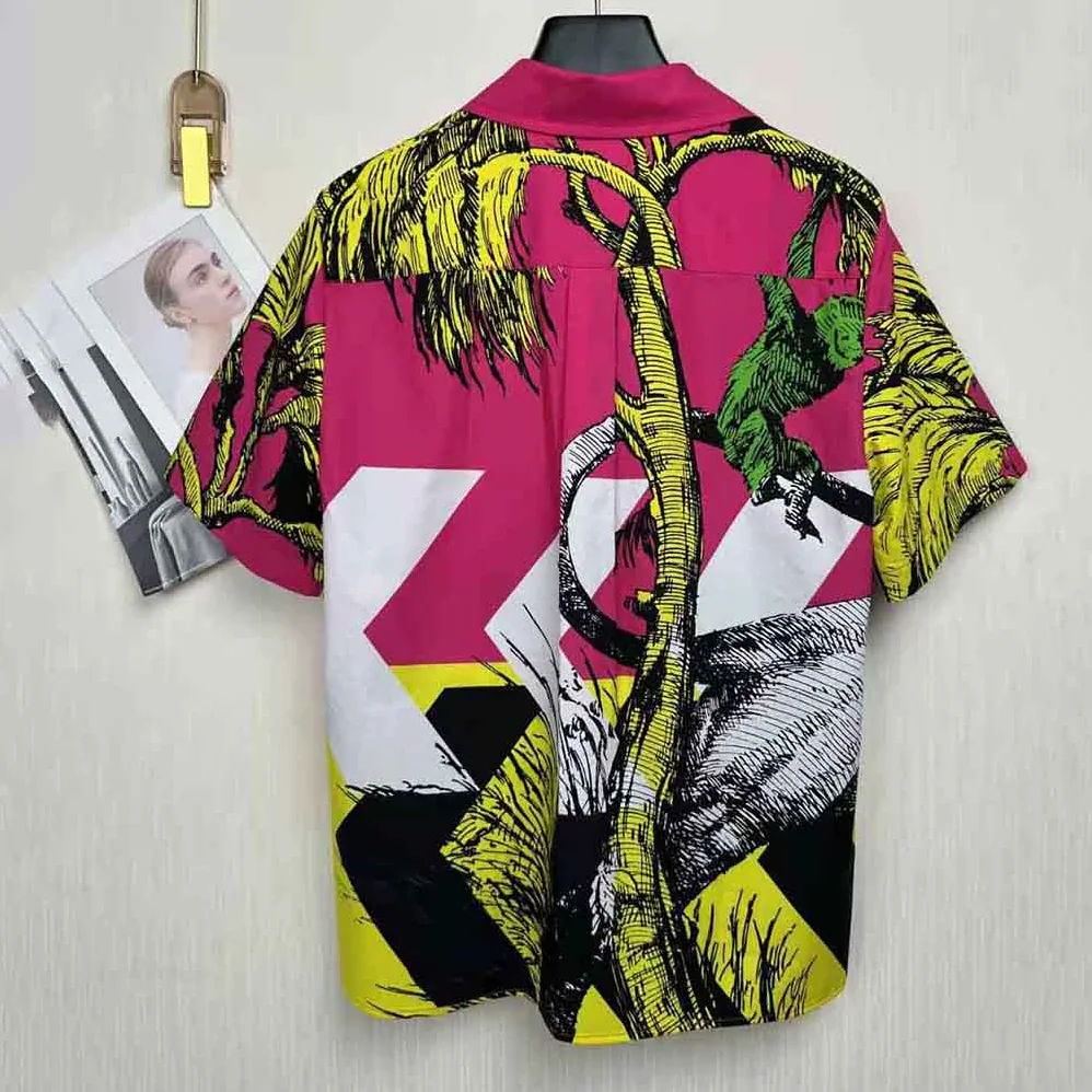 Dior Short-Sleeved Blouse Pink Cotton Poplin with Multicolor D for Women in Tiger Pop Motif