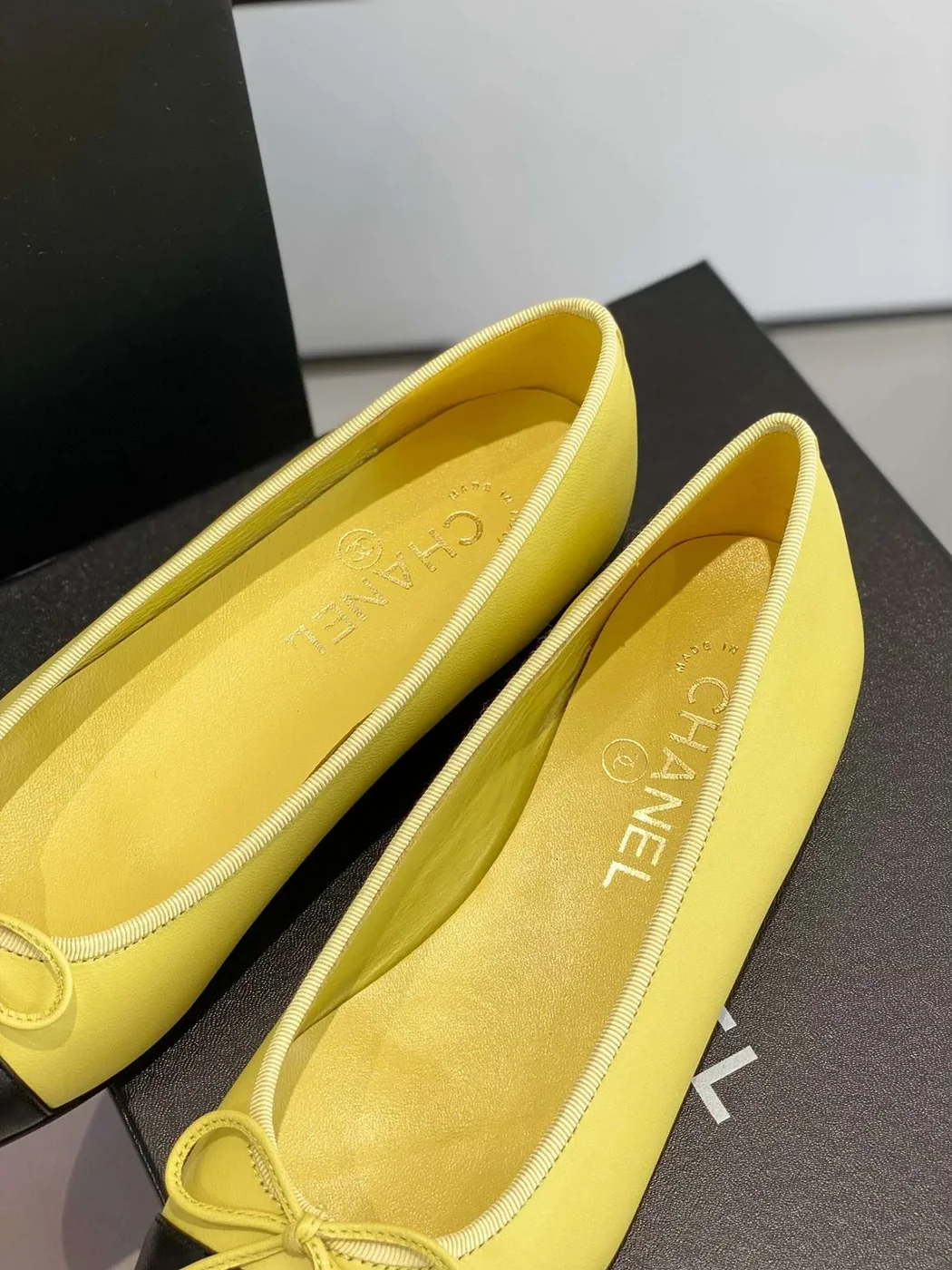 Chanel Ballet Flats Yellow Chanel Ballet Flats Yellow