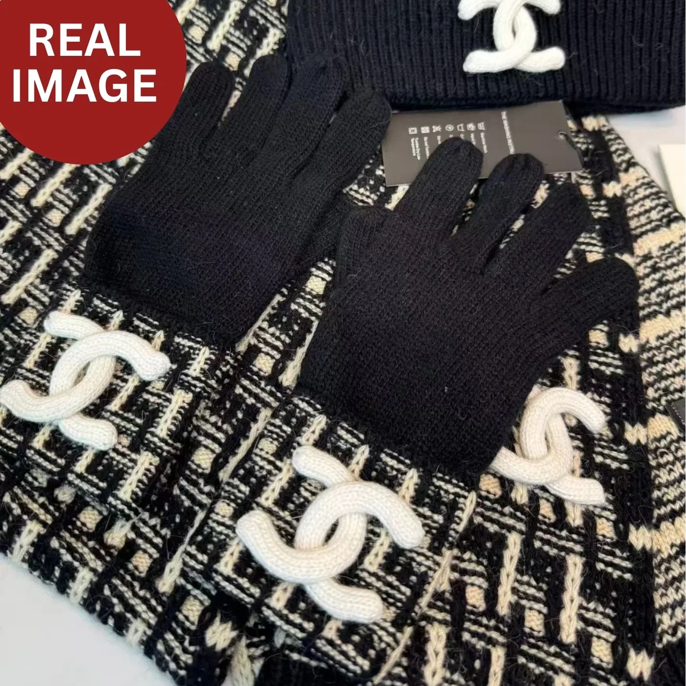 Chanel Winter Set Hat, Scarf And Gloves Black