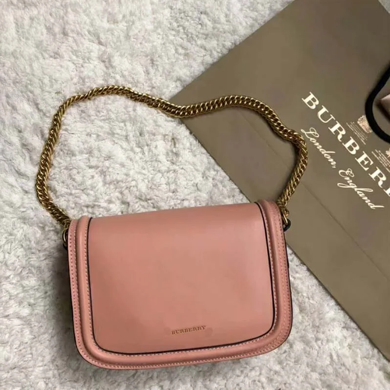 Burberry The Leather Link Bag for Women in Pink Burberry The Leather Link Bag for Women in Pink