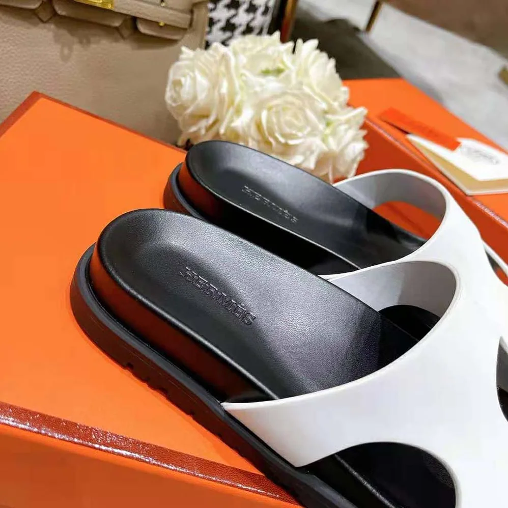 Hermes Edith Sandal in Calfskin with Perforated Upper for Women in White Hermes Edith Sandal in Calfskin with Perforated Upper for Women in White