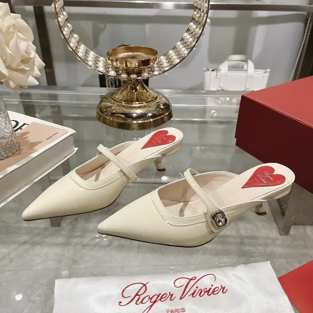 Roger Vivier Mary Jane Virgule Mules in Patent Leather for Women in White Roger Vivier Mary Jane Virgule Mules in Patent Leather for Women in White
