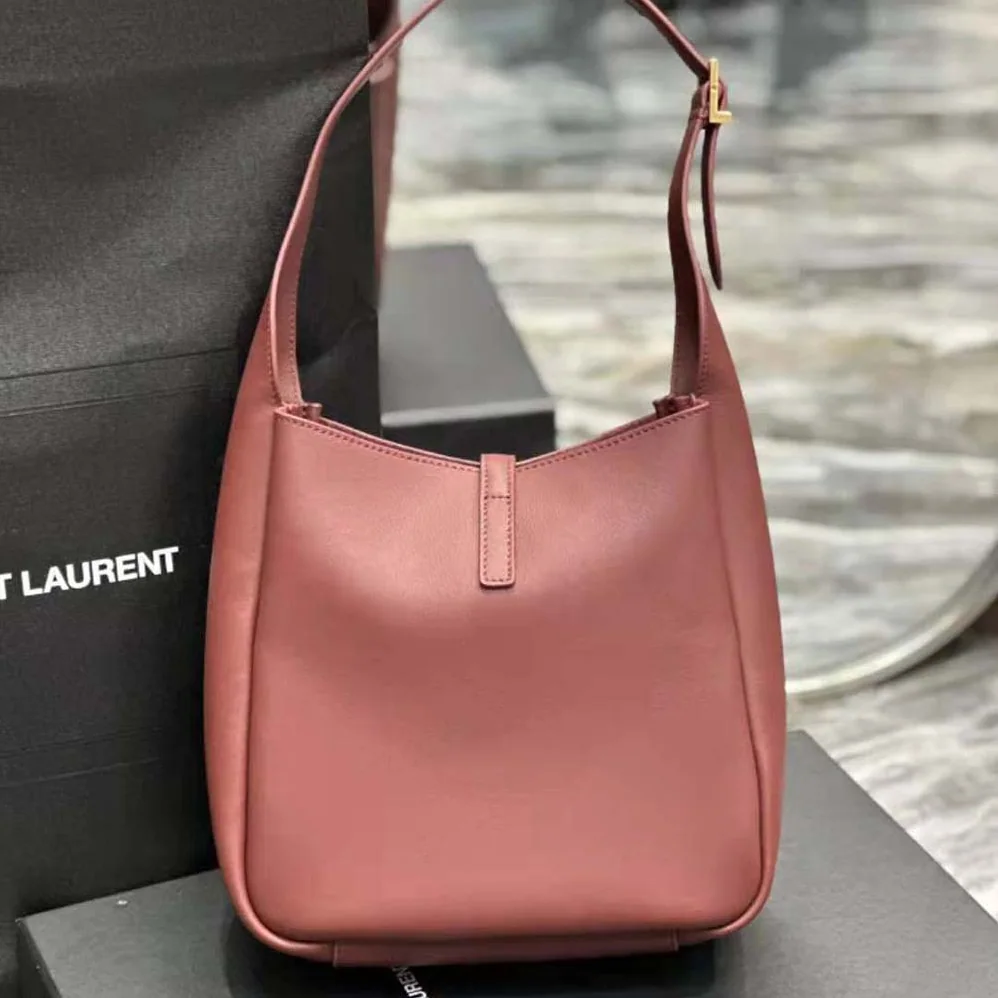Saint Laurent YSL Le 5 à 7 Soft Small in Smooth Leather for Women in Maroon