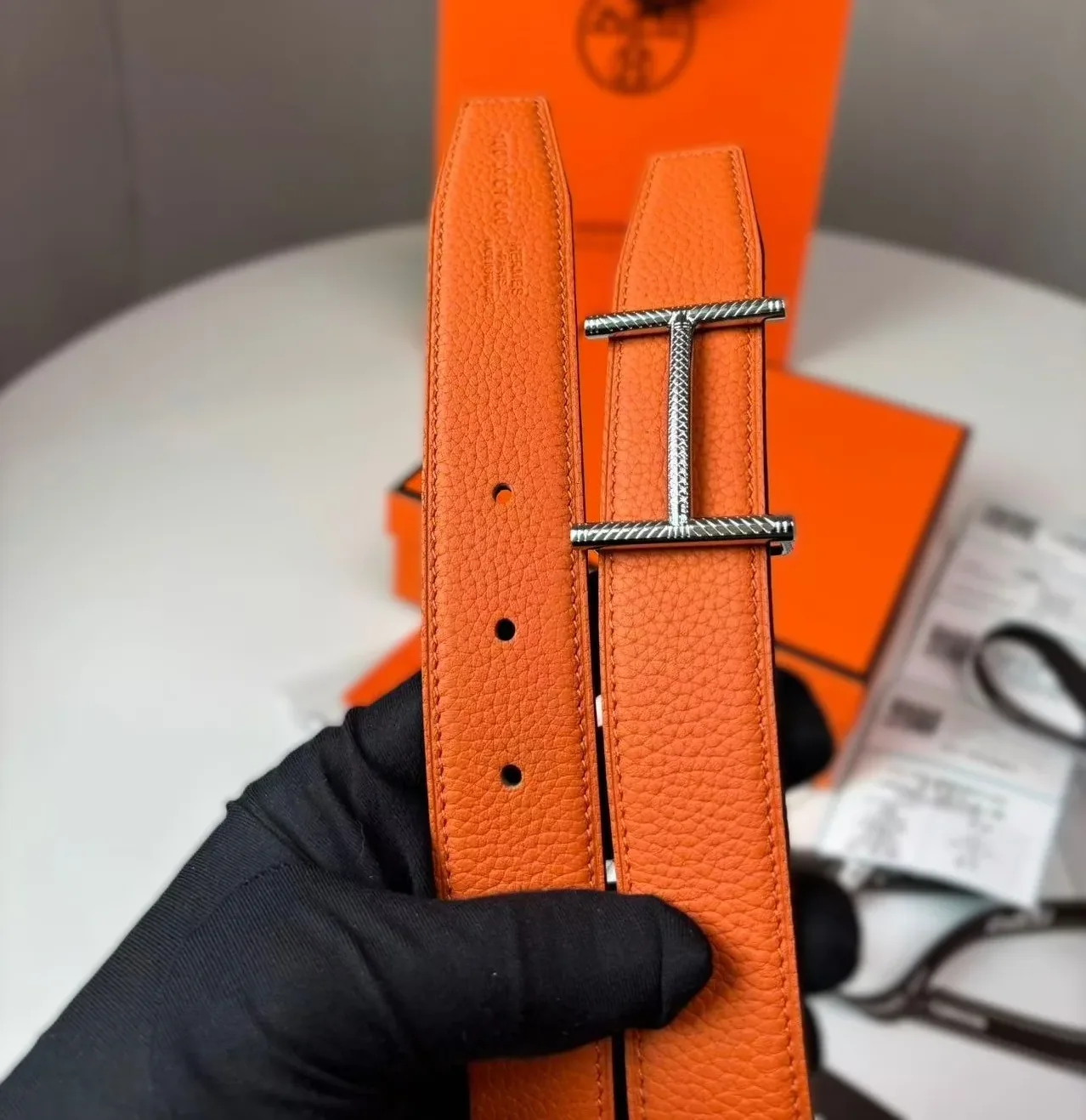 Hermès Hisseo Belt Buckle And Reversible Leather Strap Noir in Orange