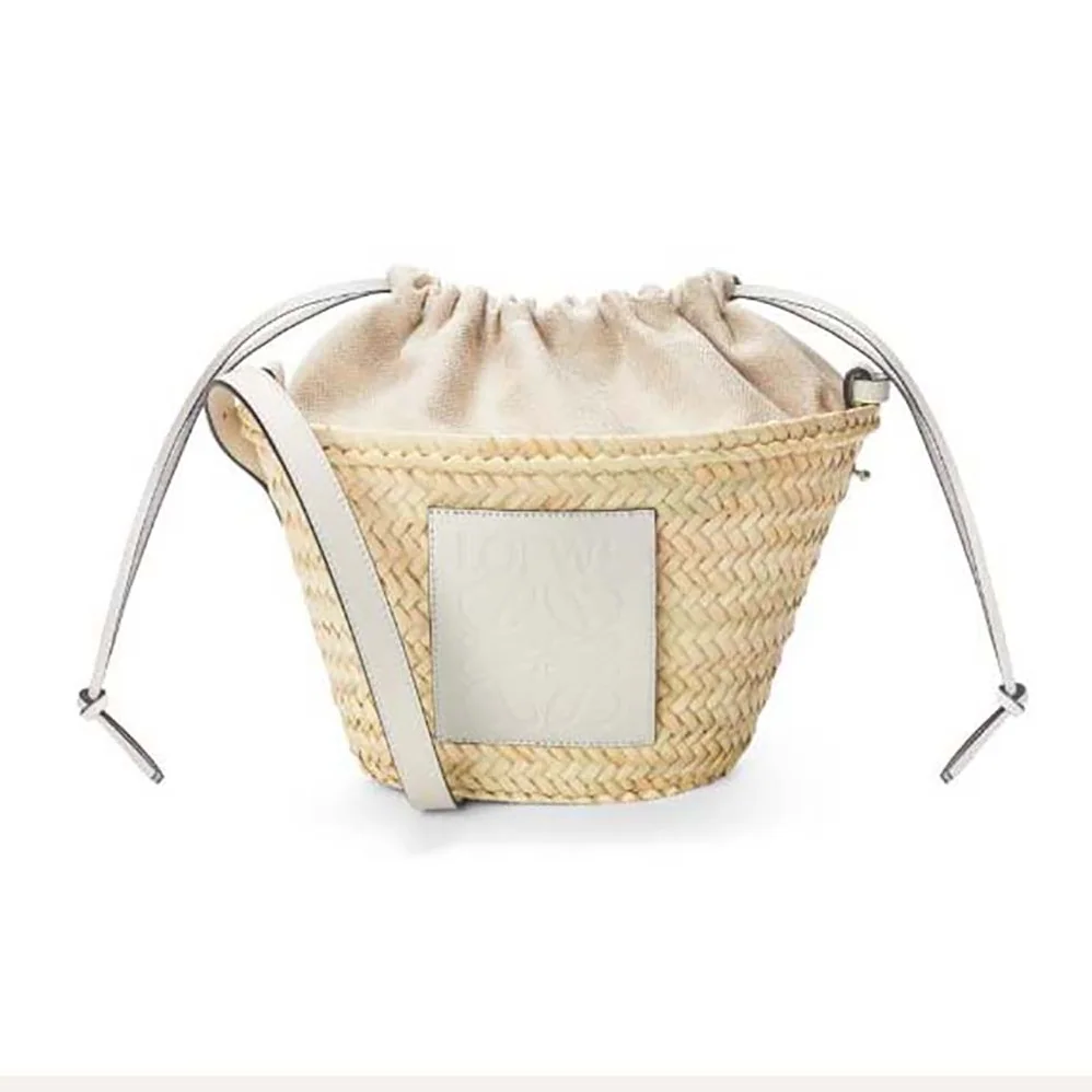 Loewe Drawstring Bucket Bag in Palm Leaf and Calfskin for Women in White Loewe Drawstring Bucket Bag in Palm Leaf and Calfskin for Women in White