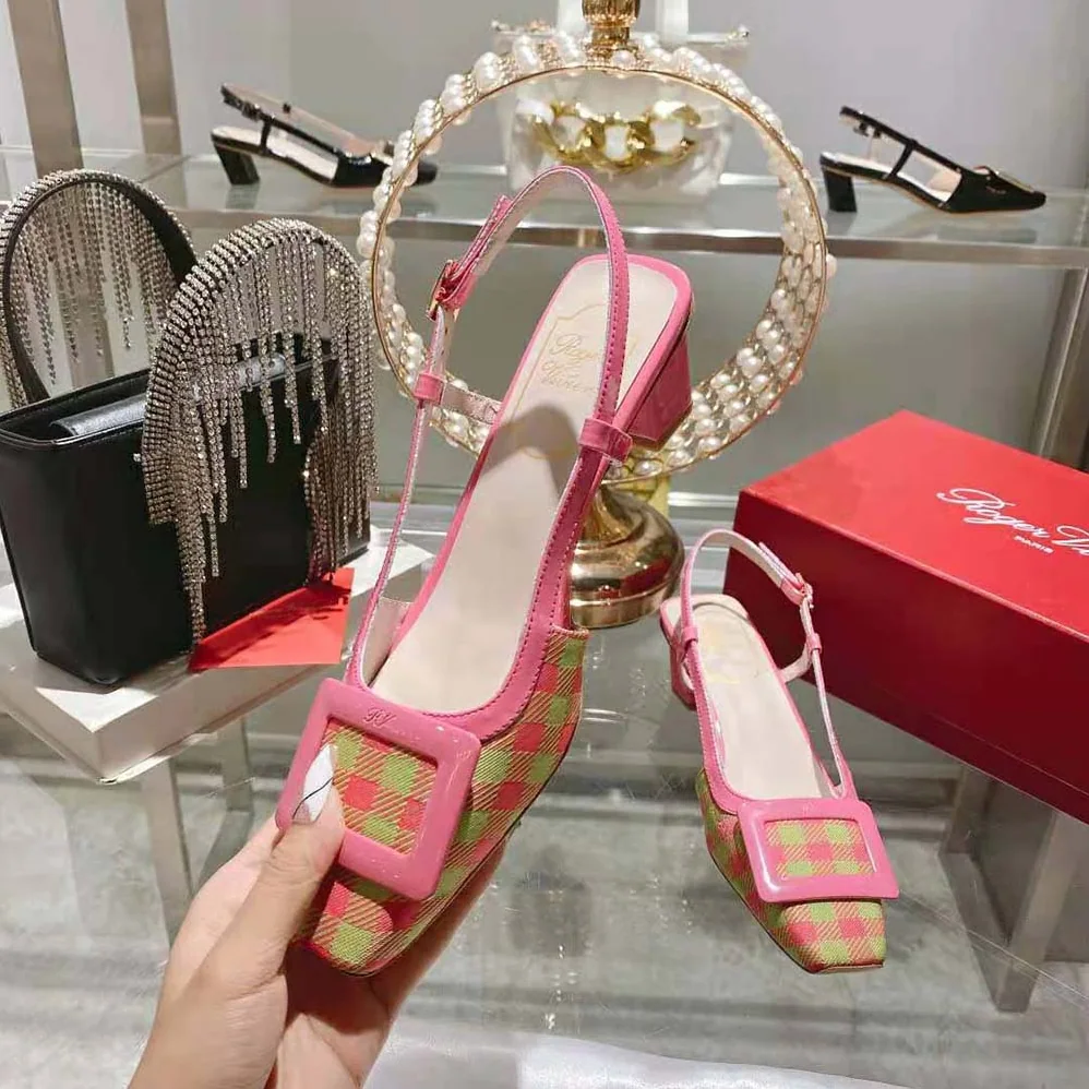Roger Vivier Belle Vivier Lacquered Buckle Slingback Pumps in Fabric for Women in Pink Roger Vivier Belle Vivier Lacquered Buckle Slingback Pumps in Fabric for Women in Pink