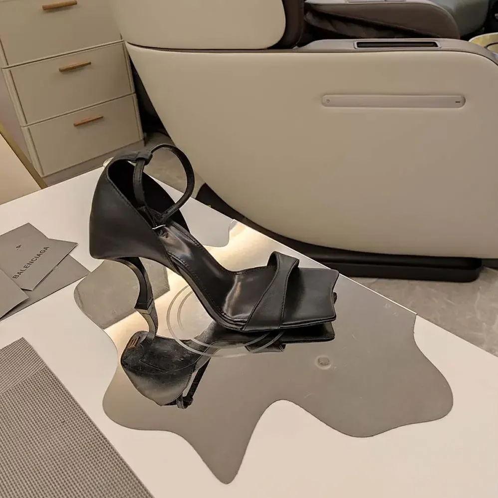 Balenciaga Hourglass 100mm Sandal in Black for Women Balenciaga Hourglass 100mm Sandal in Black for Women