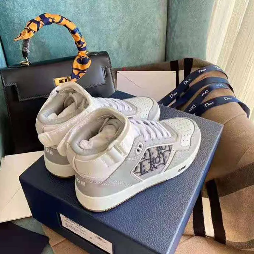Dior B27 High-Top Sneaker Smooth Calfskin with Dior Oblique Jacquard for Men in Silver Dior B27 High-Top Sneaker Smooth Calfskin with Dior Oblique Jacquard for Men in Silver