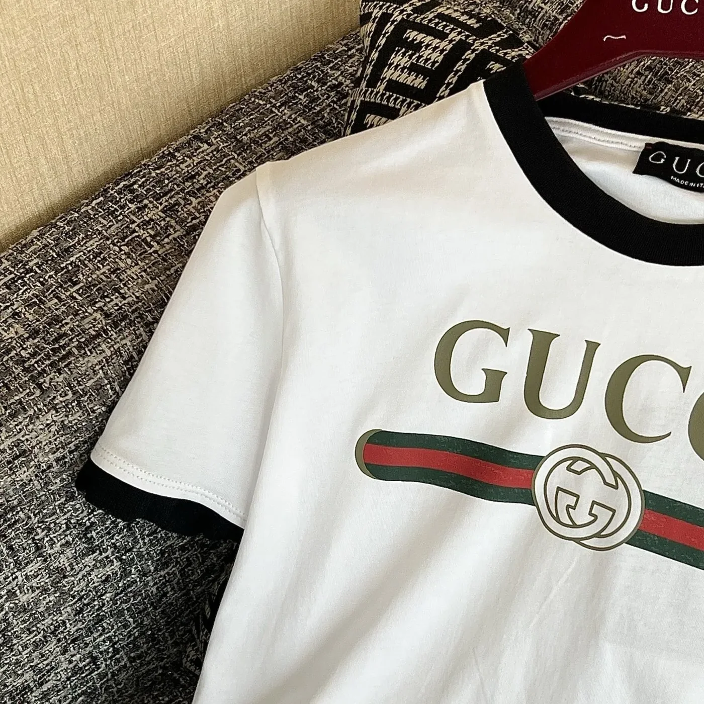 Gucci Print T in Shirt White Gucci Print T in Shirt White