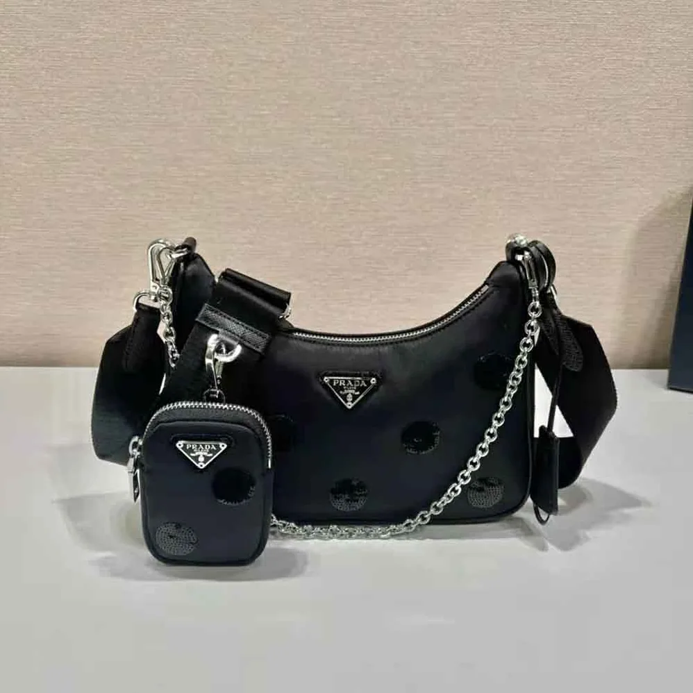 Prada Re-Edition 2005 Re-Nylon Polka for Women in Dot Bag Prada Re-Edition 2005 Re-Nylon Polka for Women in Dot Bag