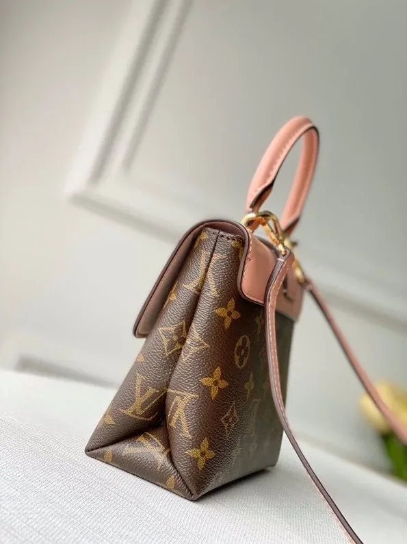 Louis Vuitton Locky BB Monogram Canvas Rose Poudre Pink Louis Vuitton Locky BB Monogram Canvas Rose Poudre Pink