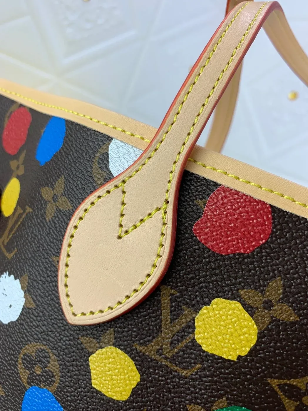 Louis Vuitton LV X YK Neverfull MM / Louis Vuitton LV X YK Neverfull MM /