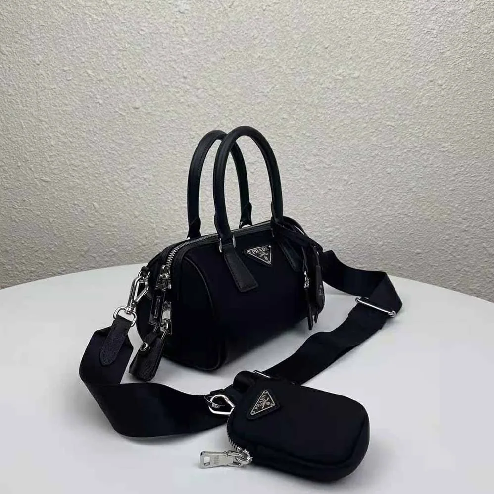 Prada Prada Re-Edition 2005 Nylon Bag for Women in Black