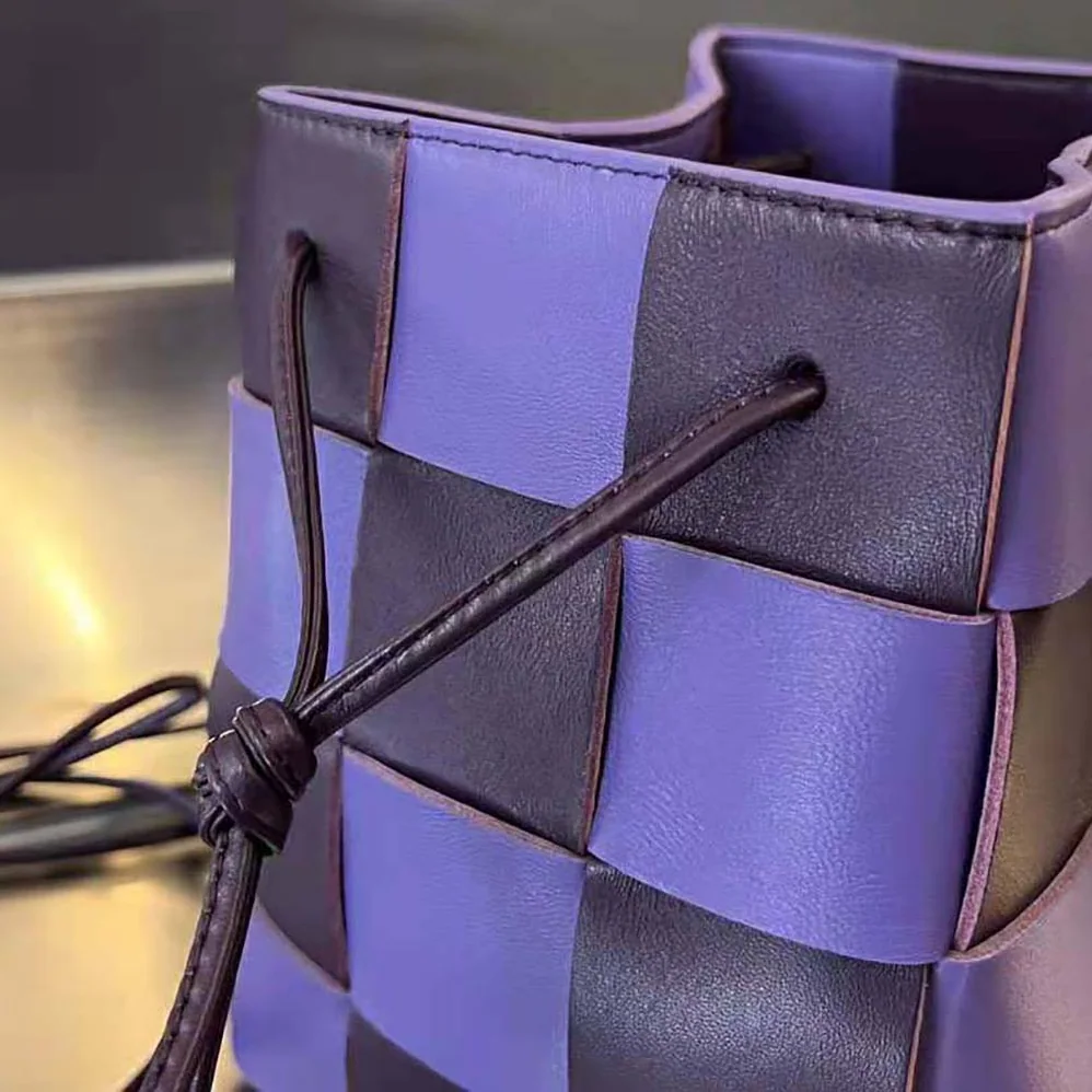 Bottega Veneta Small Cassette Cross-Body Bucket for Women in Purple