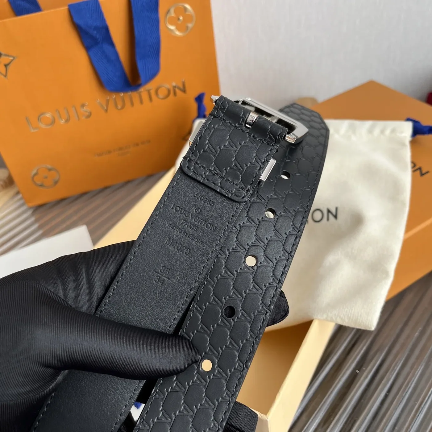 Louis Vuitton Blason Embossed Belt Black With Silver Buckle Louis Vuitton Blason Embossed Belt Black With Silver Buckle