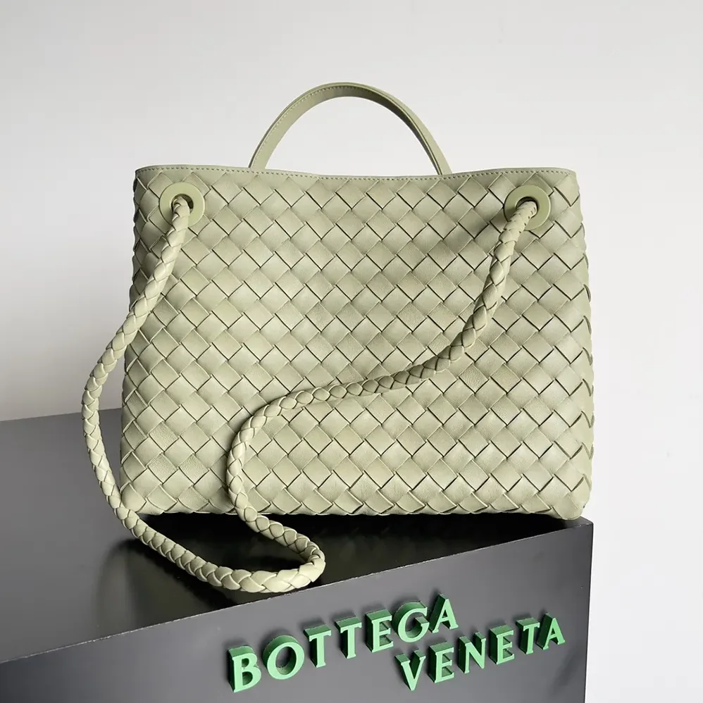 Bottega Veneta Medium Andiamo in Supple Intrecciato Leather for Women in Travertine