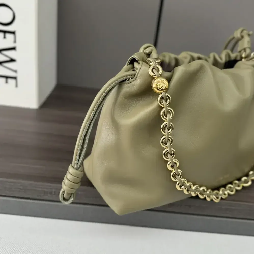 Loewe Medium Flamenco Purse in Mellow Nappa Lambskin for Unisex in Eucalyptus Green Loewe Medium Flamenco Purse in Mellow Nappa Lambskin for Unisex in Eucalyptus Green