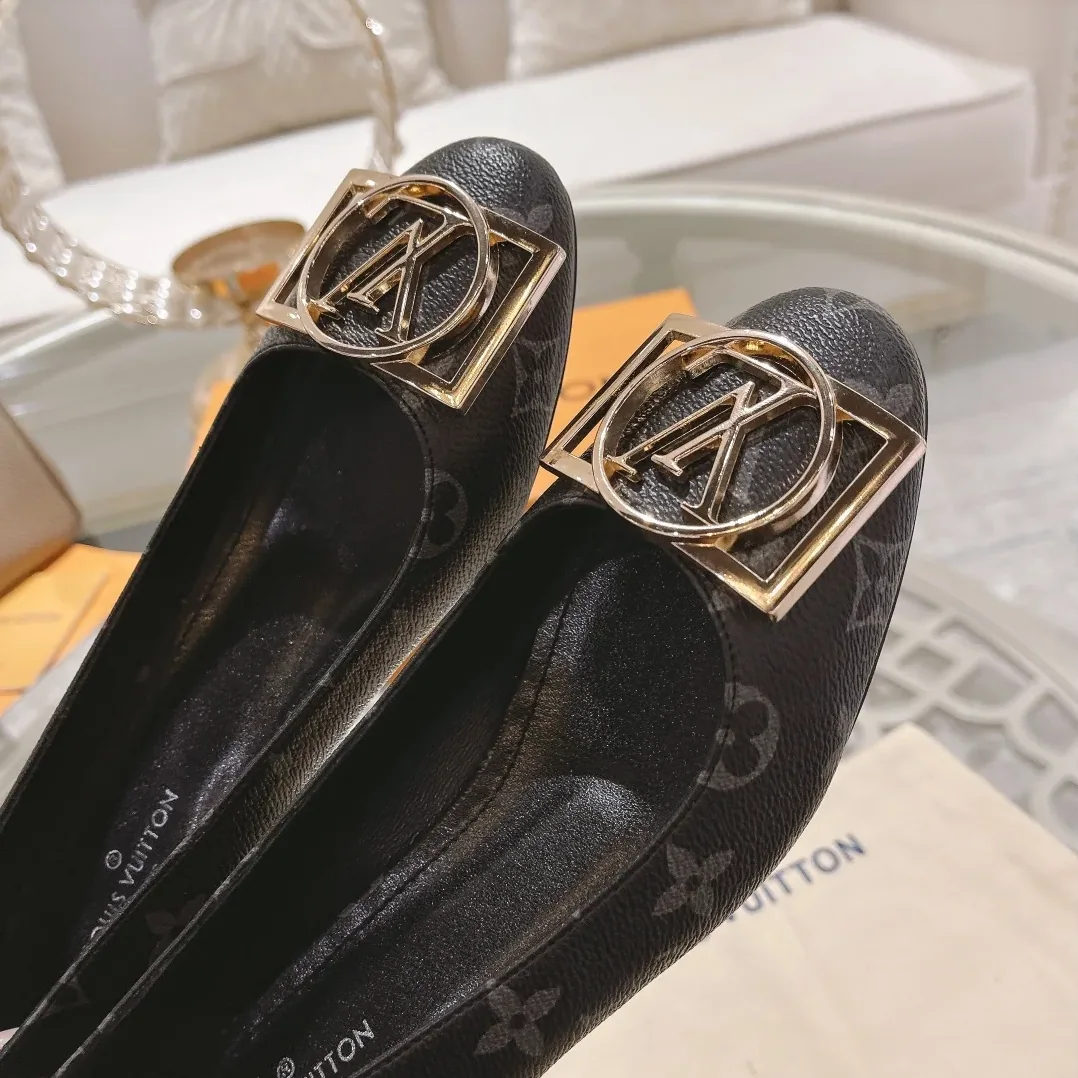 Louis Vuitton Madeleine Pump Beige / Louis Vuitton Madeleine Pump Beige /