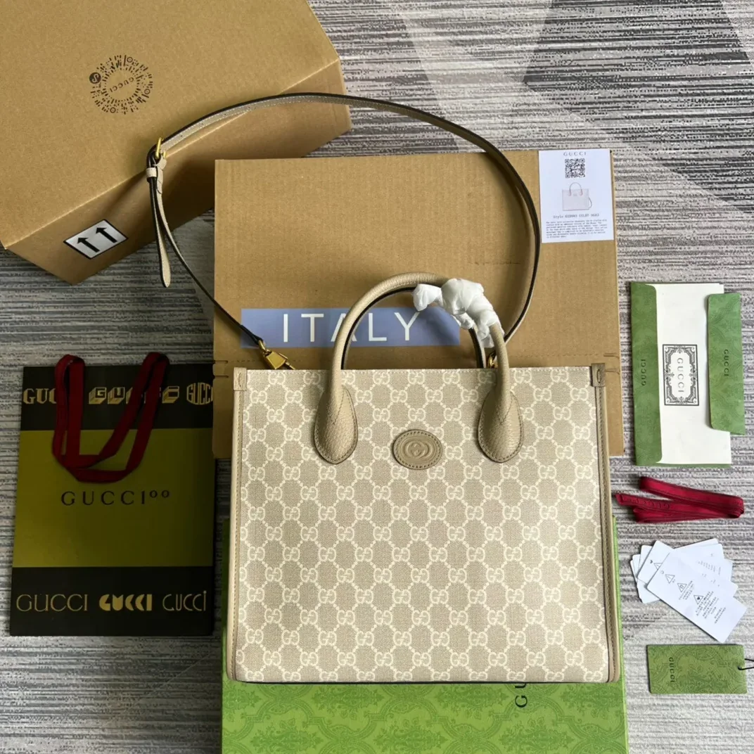 Gucci Small Tote Bag With Interlocking G Beige Gucci Small Tote Bag With Interlocking G Beige