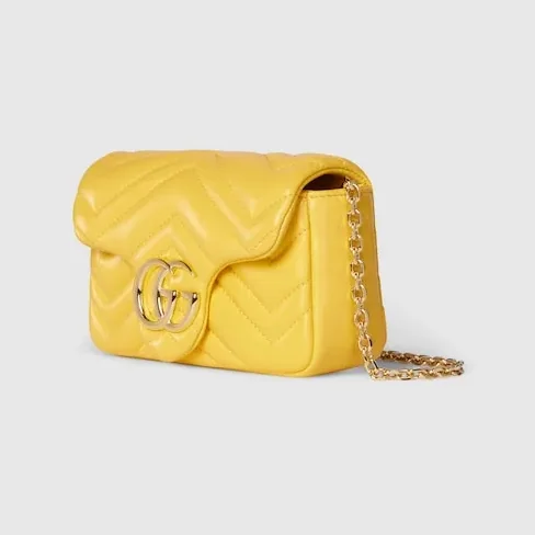 Gucci Marmont Mini Shoulder Bag in Yellow Gold Hardware Gucci Marmont Mini Shoulder Bag in Yellow Gold Hardware