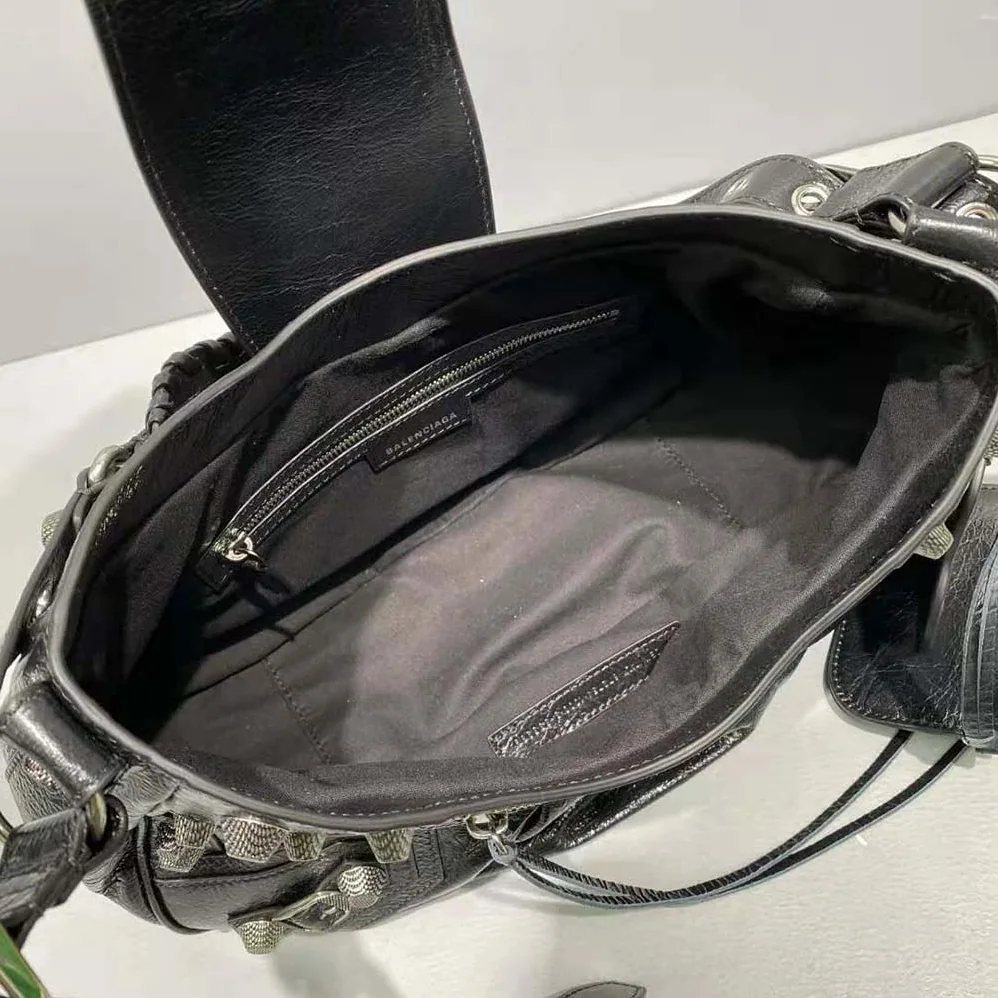 Balenciaga Le Cagole Medium Shoulder Bag in Black for Women