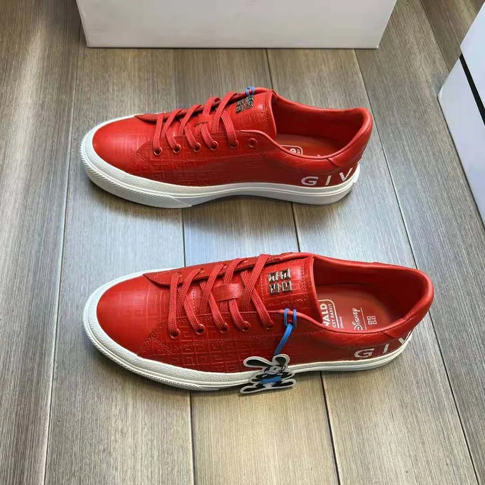 Givenchy Oswald City Sport Sneakers in Leather for Unisex in Red Givenchy Oswald City Sport Sneakers in Leather for Unisex in Red