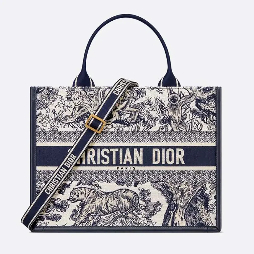 Dior Medium Dior Book Tote White and Navy Blue Toile de Jouy Sauvage Embroidery for Women Dior Medium Dior Book Tote White and Navy Blue Toile de Jouy Sauvage Embroidery for Women