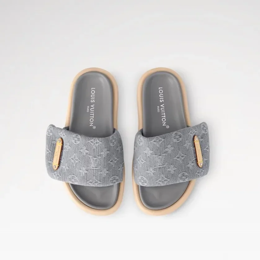 Louis Vuitton Pool Pillow Flat Comfort Mule Grey 1AGUZX Louis Vuitton Pool Pillow Flat Comfort Mule Grey 1AGUZX