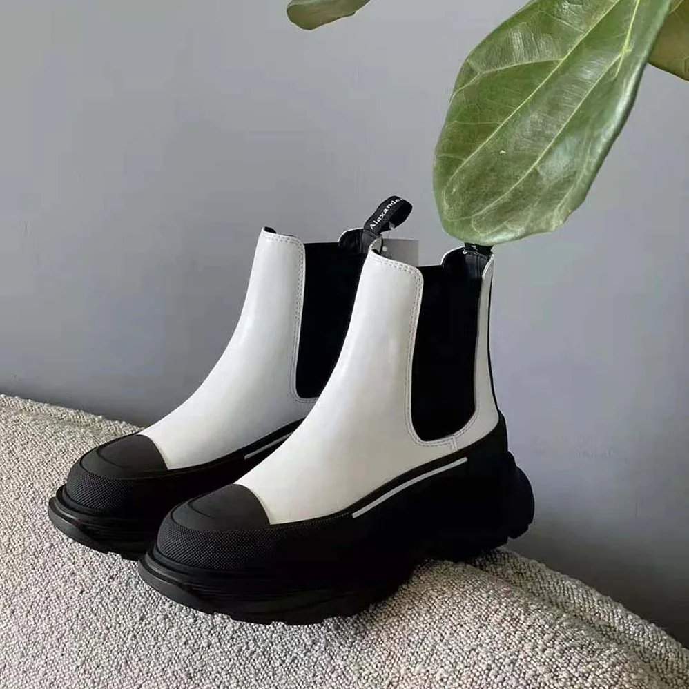 Alexander Mcqueen Tread Slick Boot for Women in Black