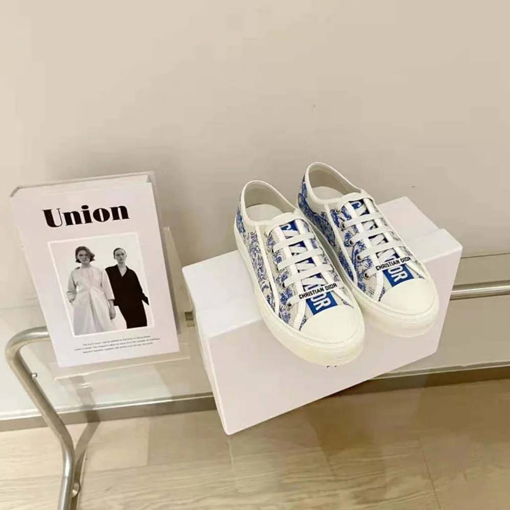 Dior Walk'N'dior Sneaker Bright Blue Toile De Jouy Embroidered Cotton for Women Dior Walk'N'dior Sneaker Bright Blue Toile De Jouy Embroidered Cotton for Women