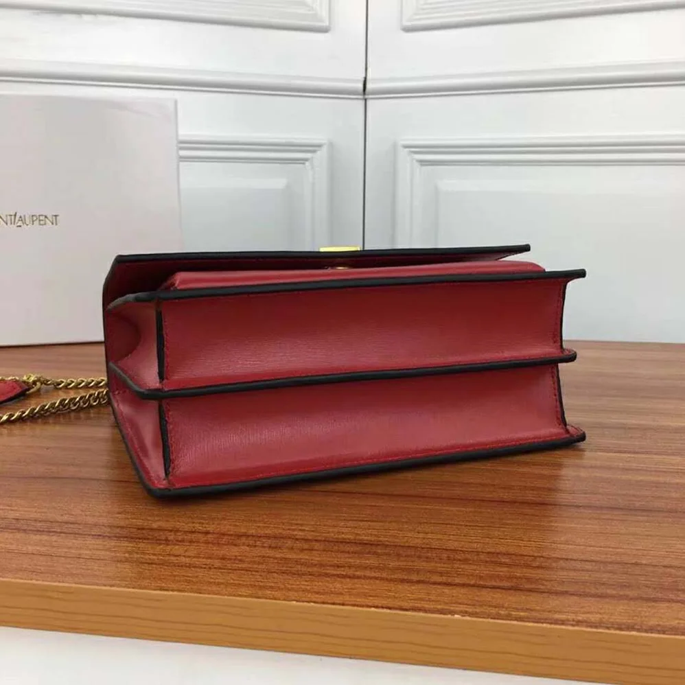 Saint Laurent YSL Sunset Medium in Smooth Leather for Women in Red Saint Laurent YSL Sunset Medium in Smooth Leather for Women in Red