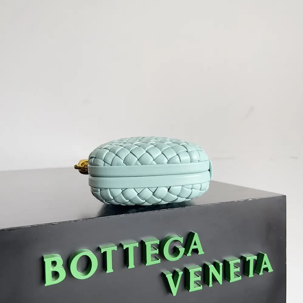 Bottega Veneta Knot Minaudière Clutch in Calfskin Leather for Women in Light Blue Bottega Veneta Knot Minaudière Clutch in Calfskin Leather for Women in Light Blue