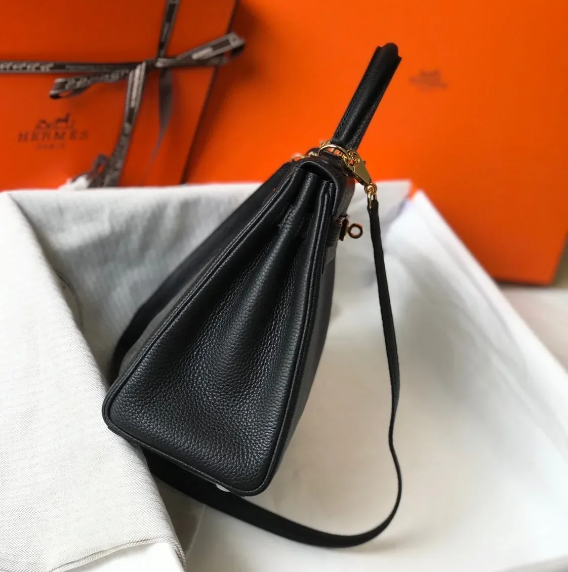 Hermes Kelly 28 Retourne Togo Black Bag