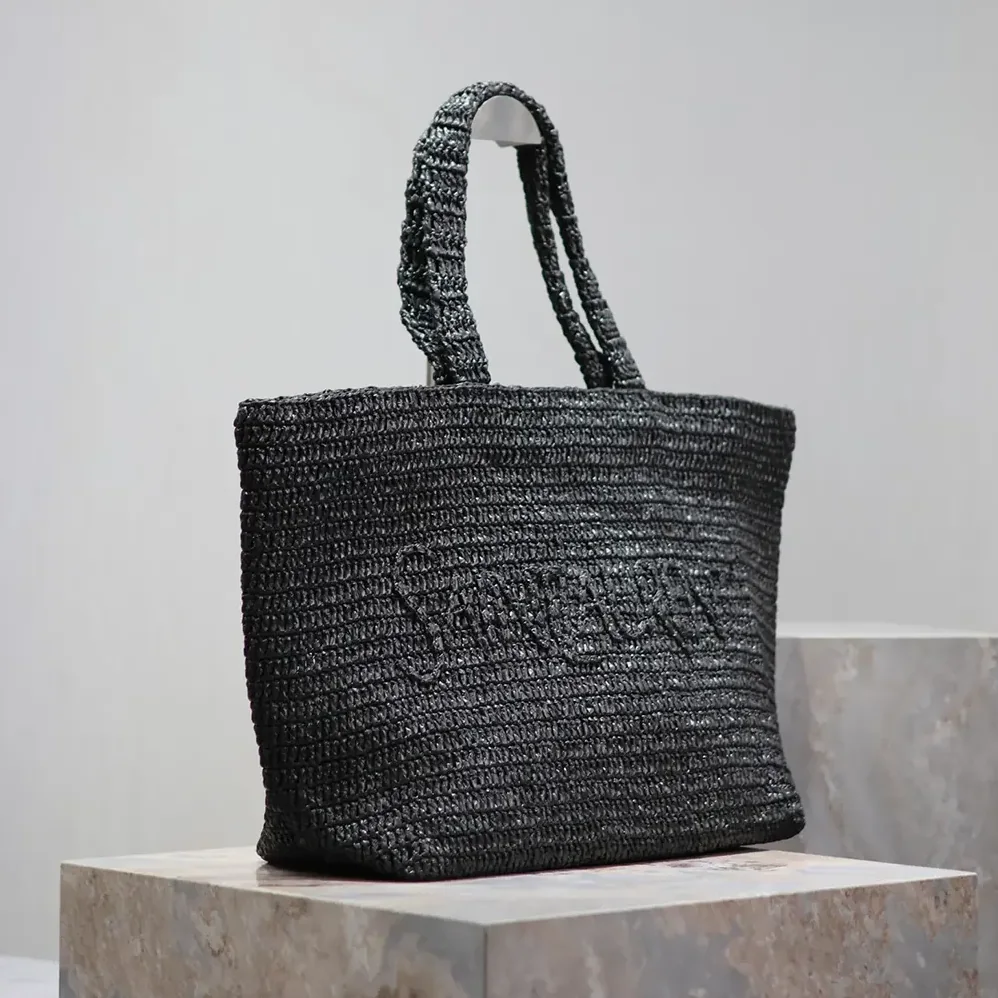 Saint Laurent YSL Saint Laurent Tote in Raffia for Unisex Saint Laurent YSL Saint Laurent Tote in Raffia for Unisex
