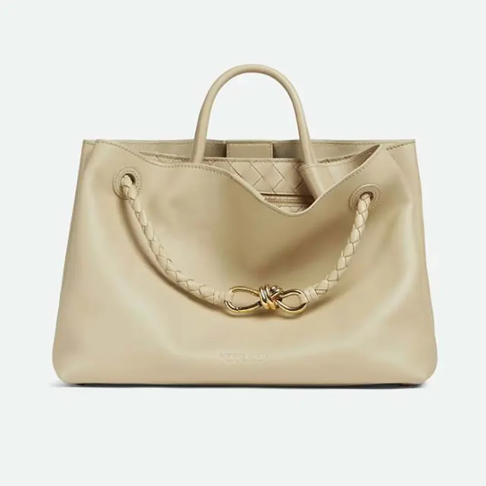 Bottega Veneta Andiamo in Silky Calf Leather-810214V4O922190 for Women
